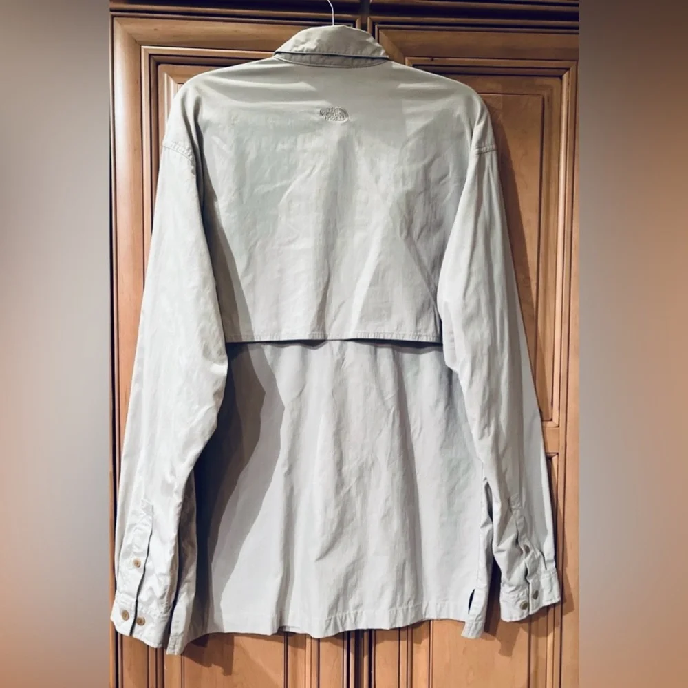 The North Face Men’s A/T Ventilation Outdoor Mesh Hiking Shirt